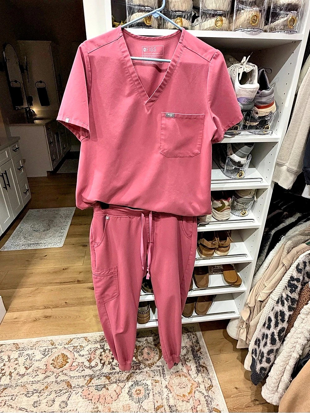 FIGS Women’s Quartz Scrubs